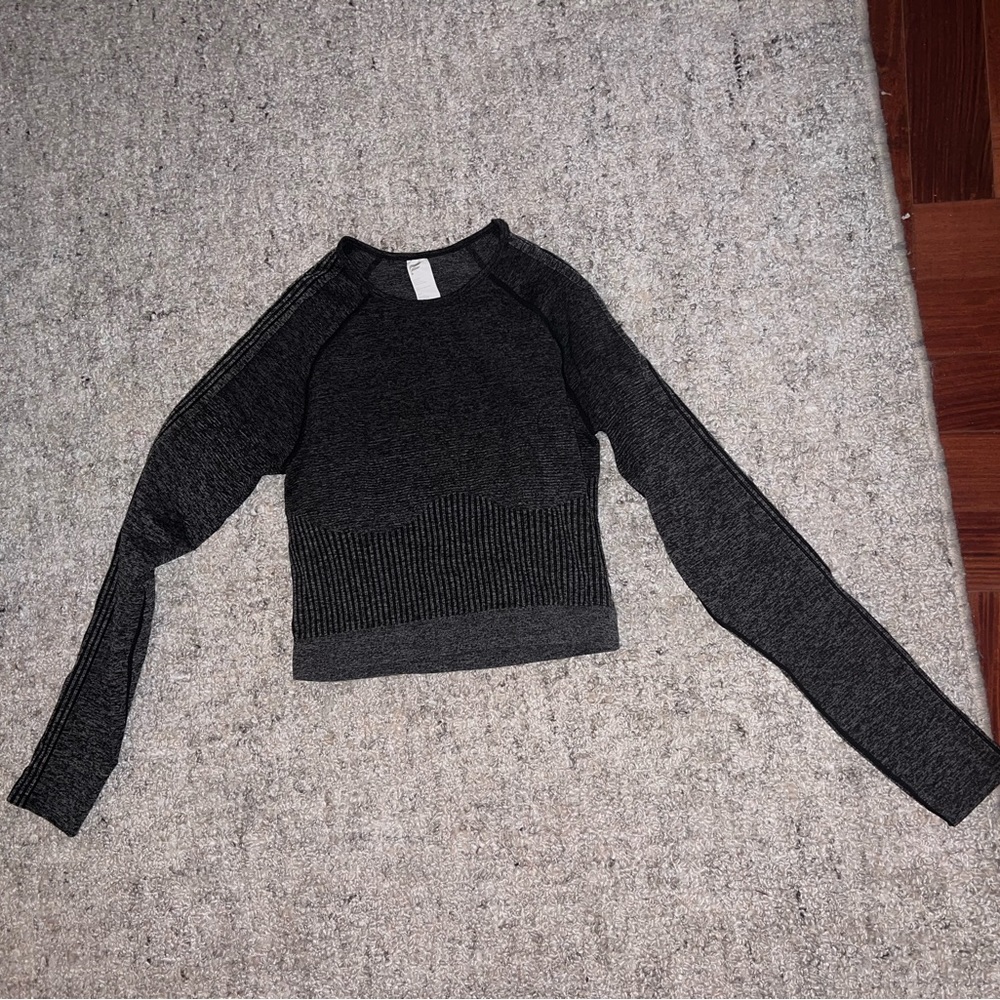 Fabletics new dry fit long sleeve